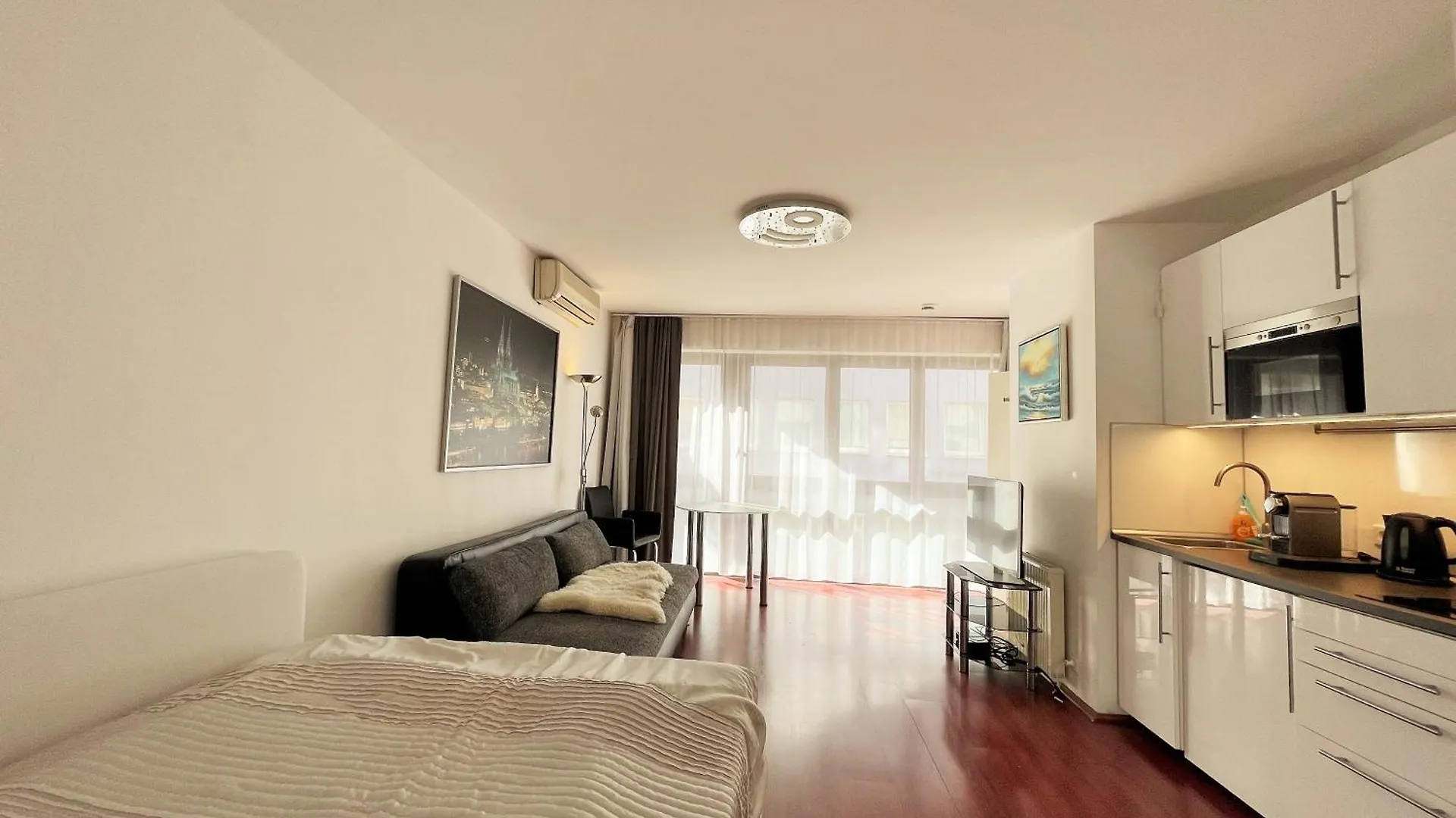 Friesenwall Apartments Cologne Germany